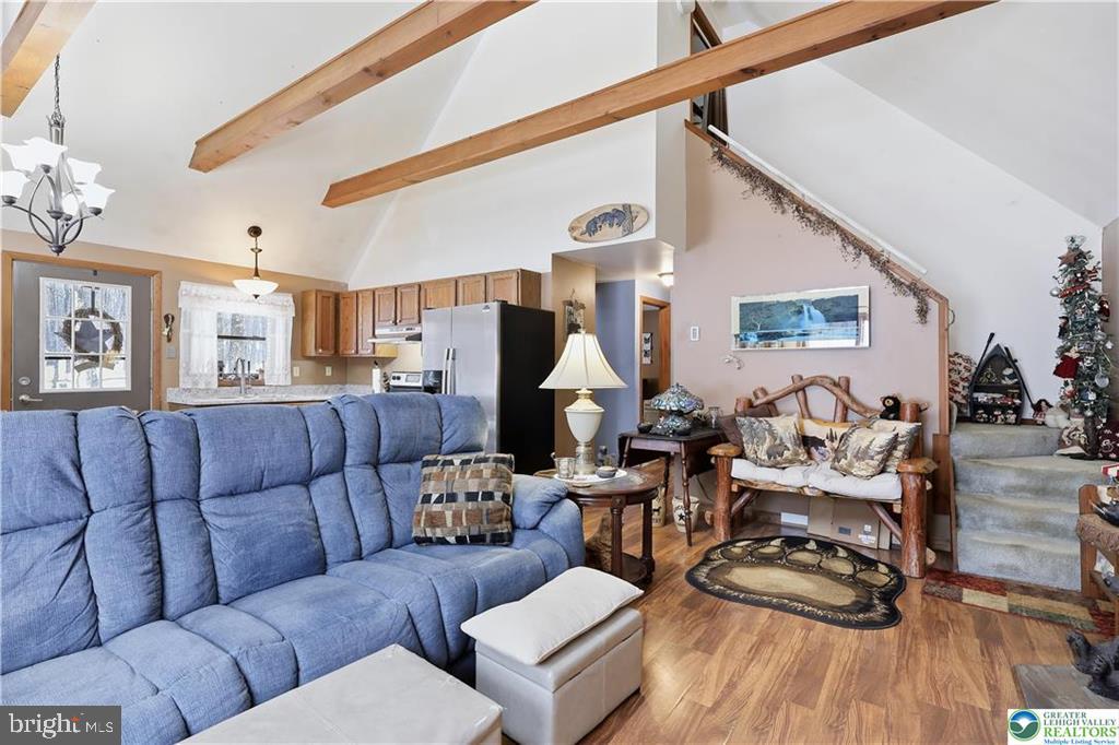 MT POCAHONTAS - Residential