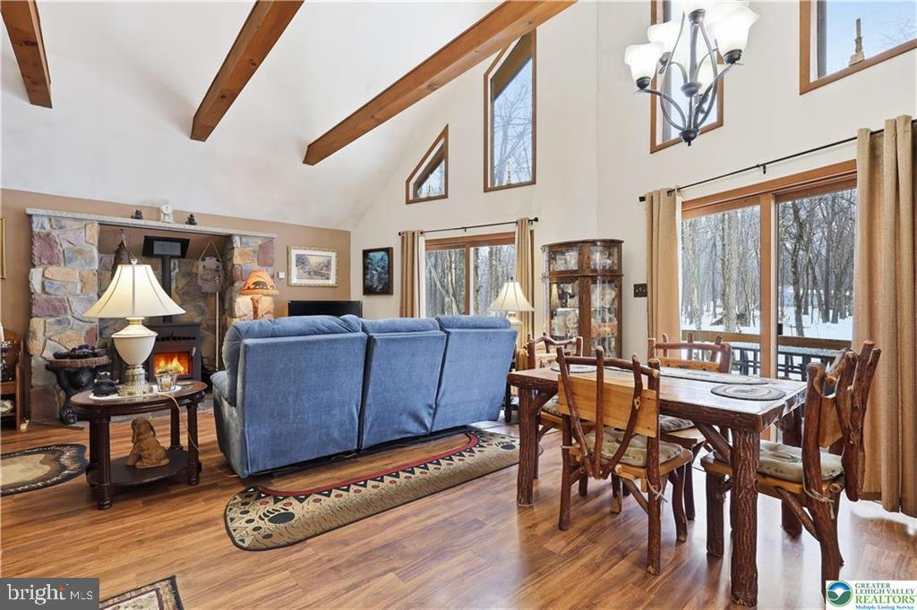 MT POCAHONTAS - Residential