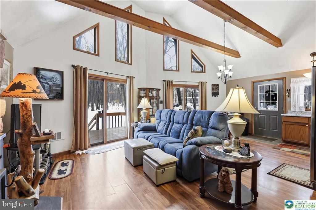 MT POCAHONTAS - Residential