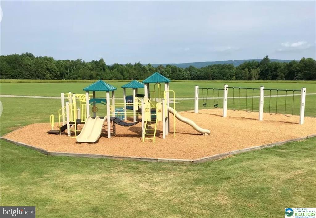 MT POCAHONTAS - Residential