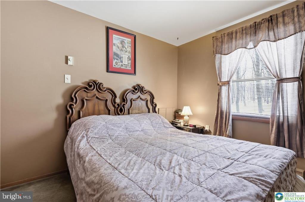 MT POCAHONTAS - Residential