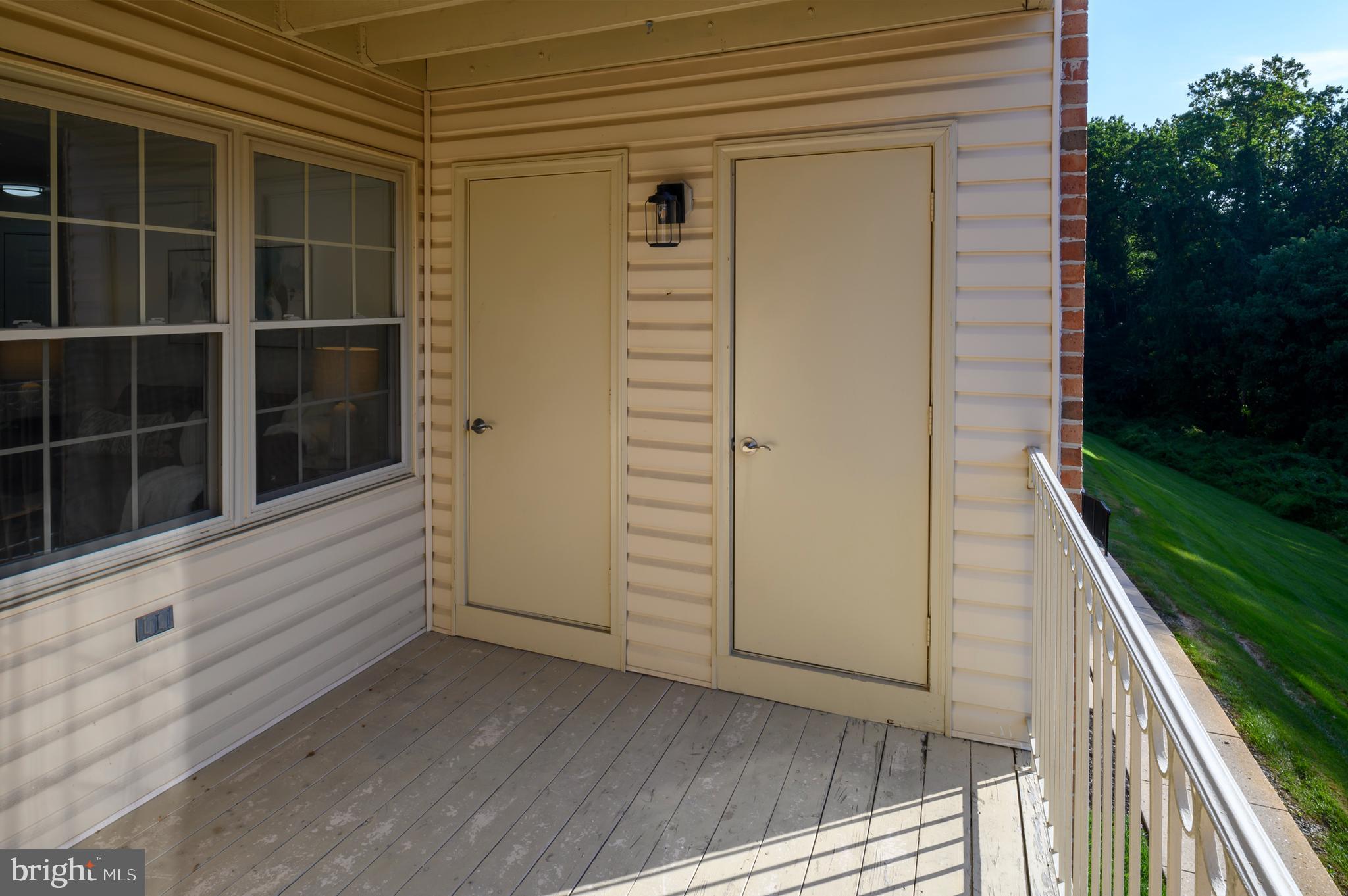 THE POND - Residential