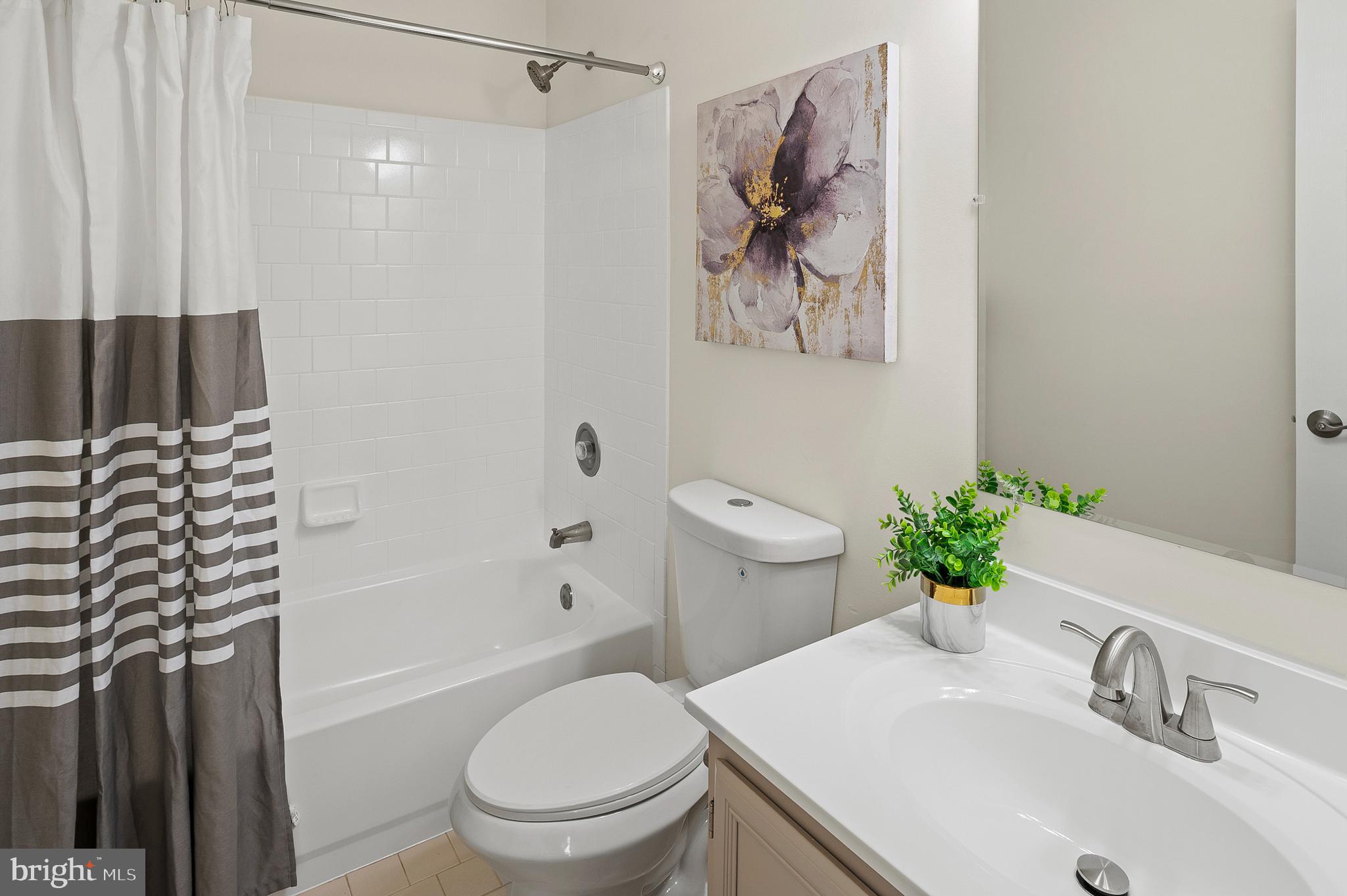 THE POND - Residential