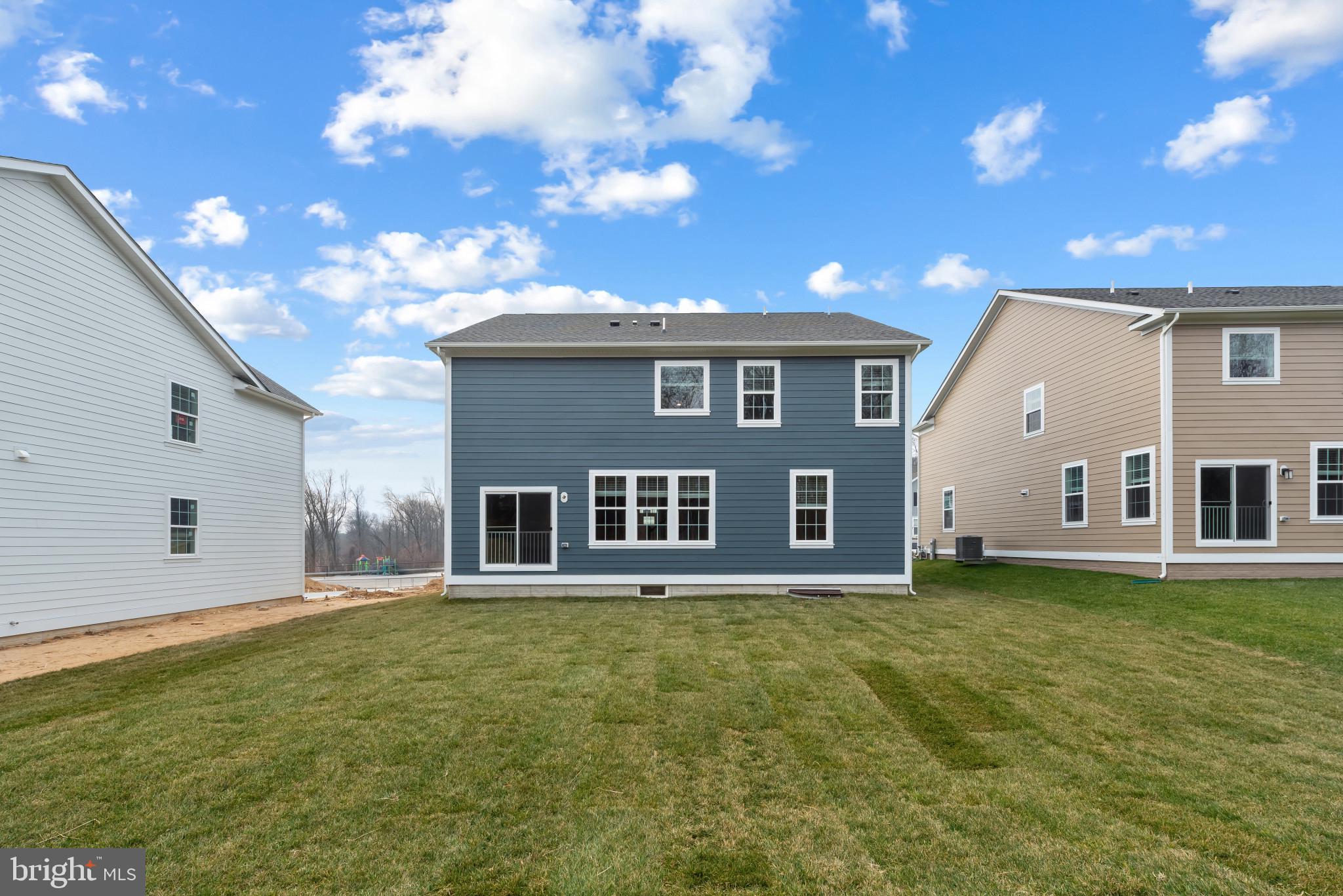 CREEKSIDE ESTATES - Residential