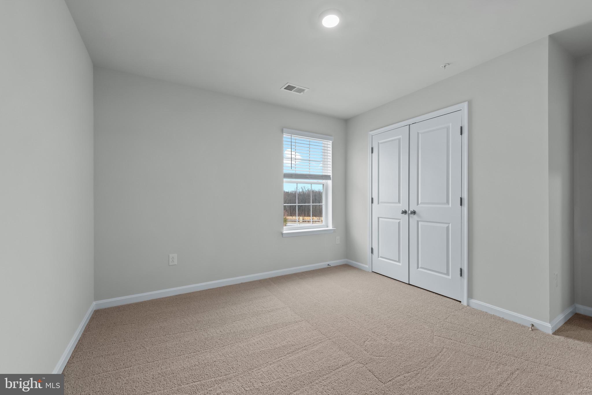 CREEKSIDE ESTATES - Residential