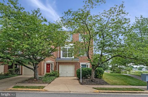 Photo of 44177 Paget Terrace, ASHBURN, VA 20147 (MLS # VALO2130432)