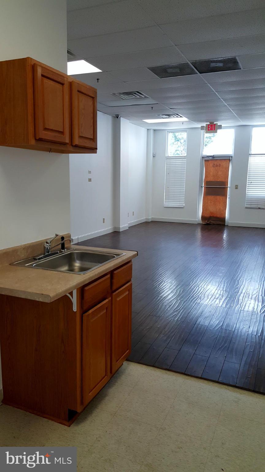 OLD DOMINION SQUARE CONDOMINIUMS - Commercial Lease