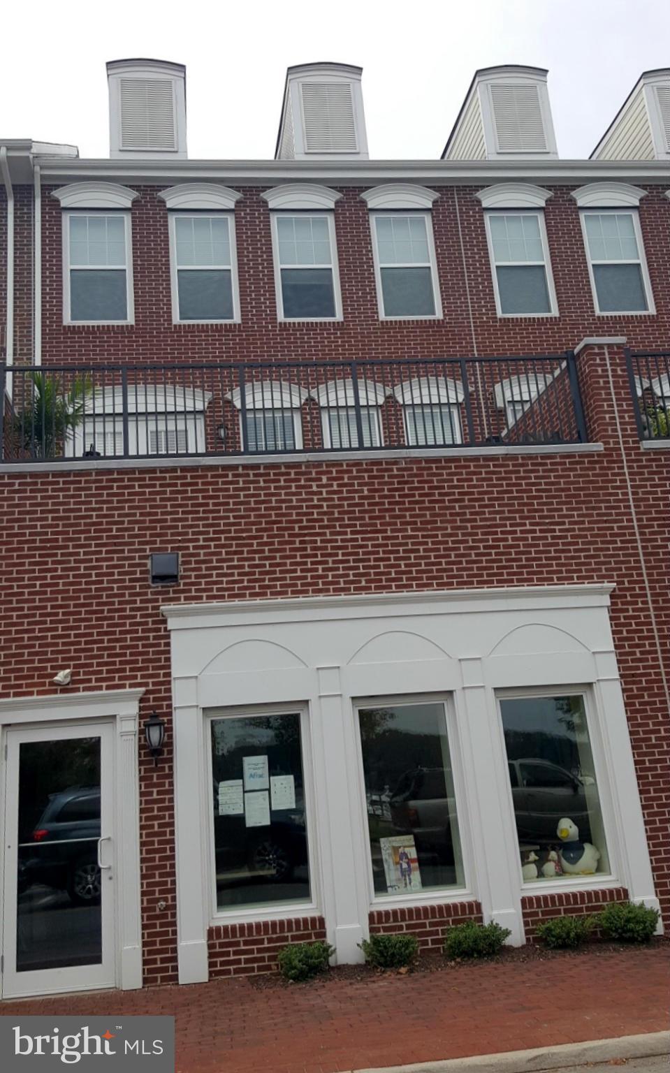OLD DOMINION SQUARE CONDOMINIUMS - Commercial Lease