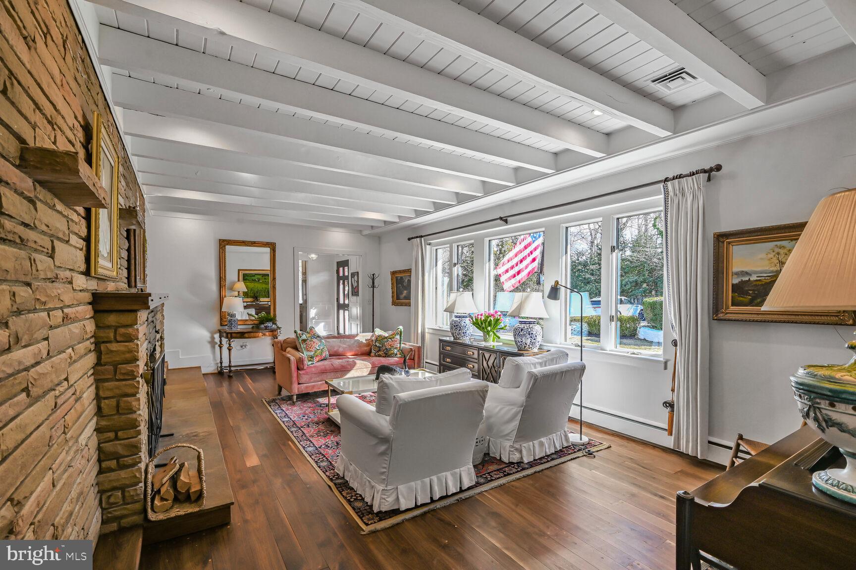 WOODHAVEN - Residential