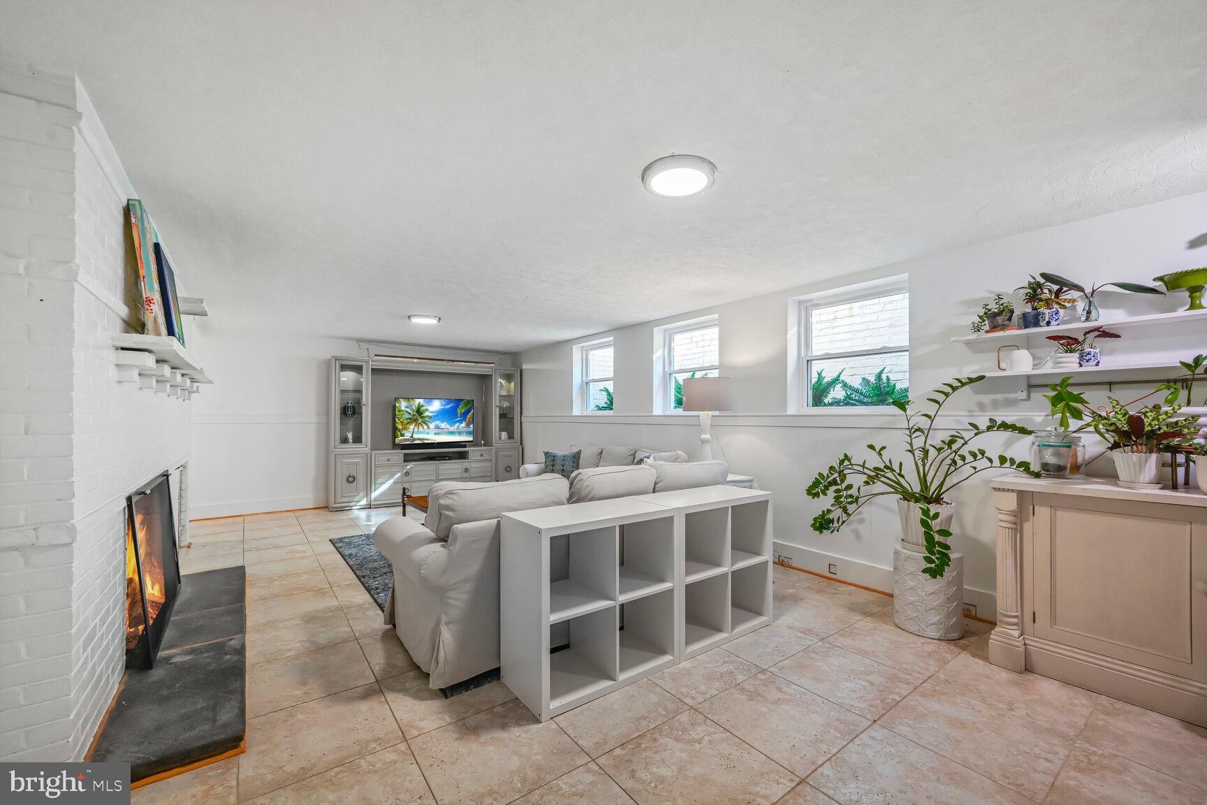 WOODHAVEN - Residential