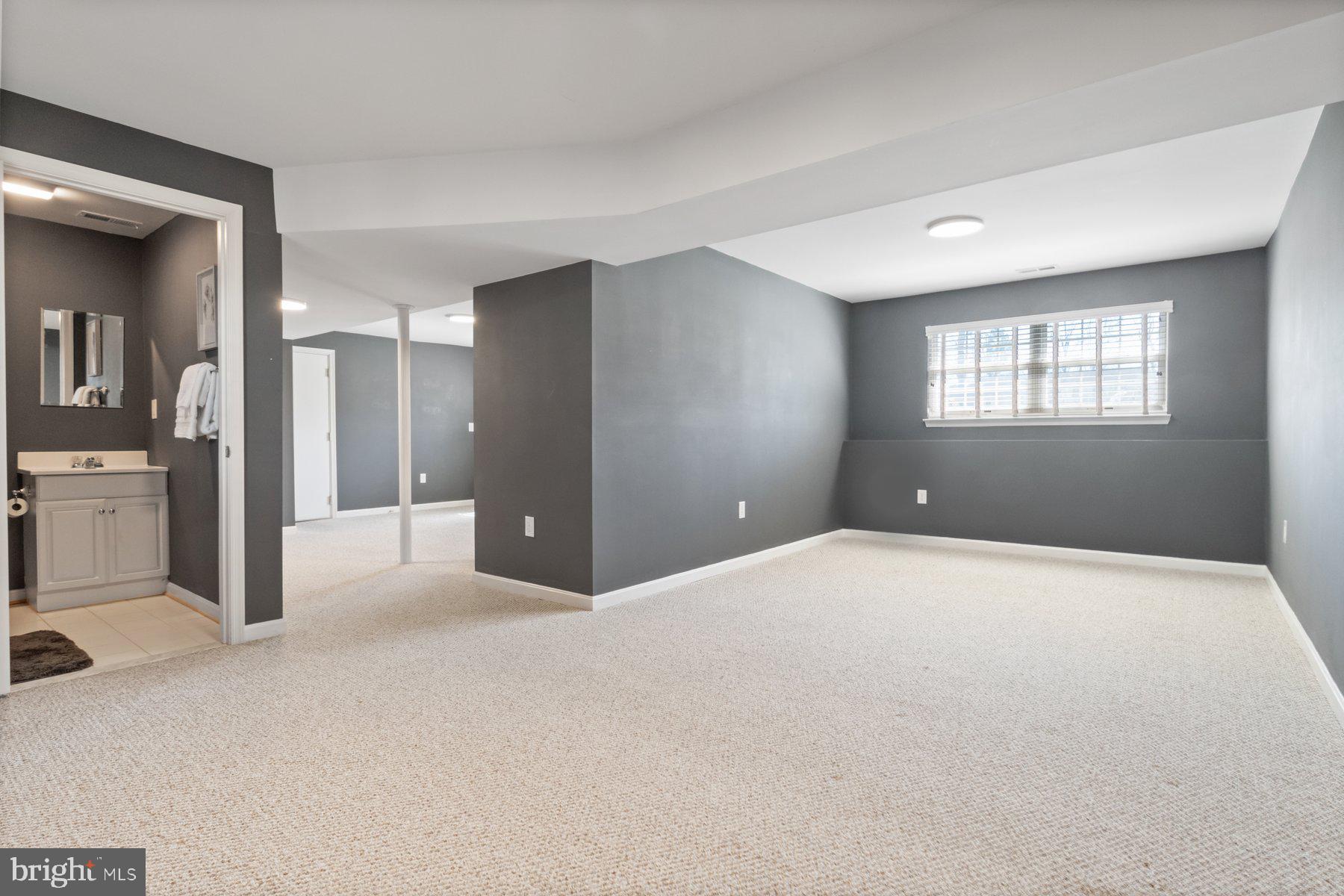 WINDSWEPT ESTATES - Residential