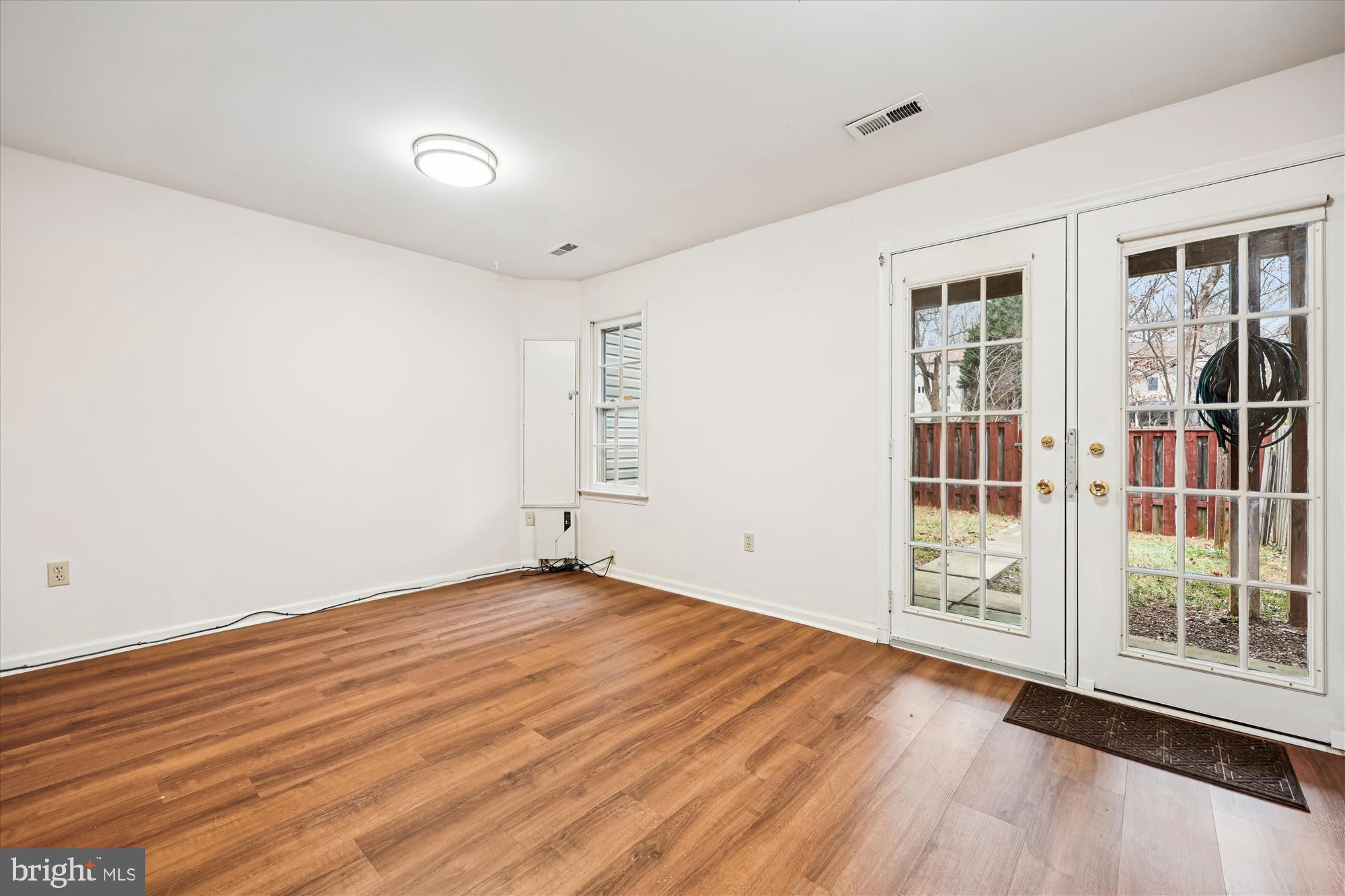 DUFIEF MILL BROOK - Residential