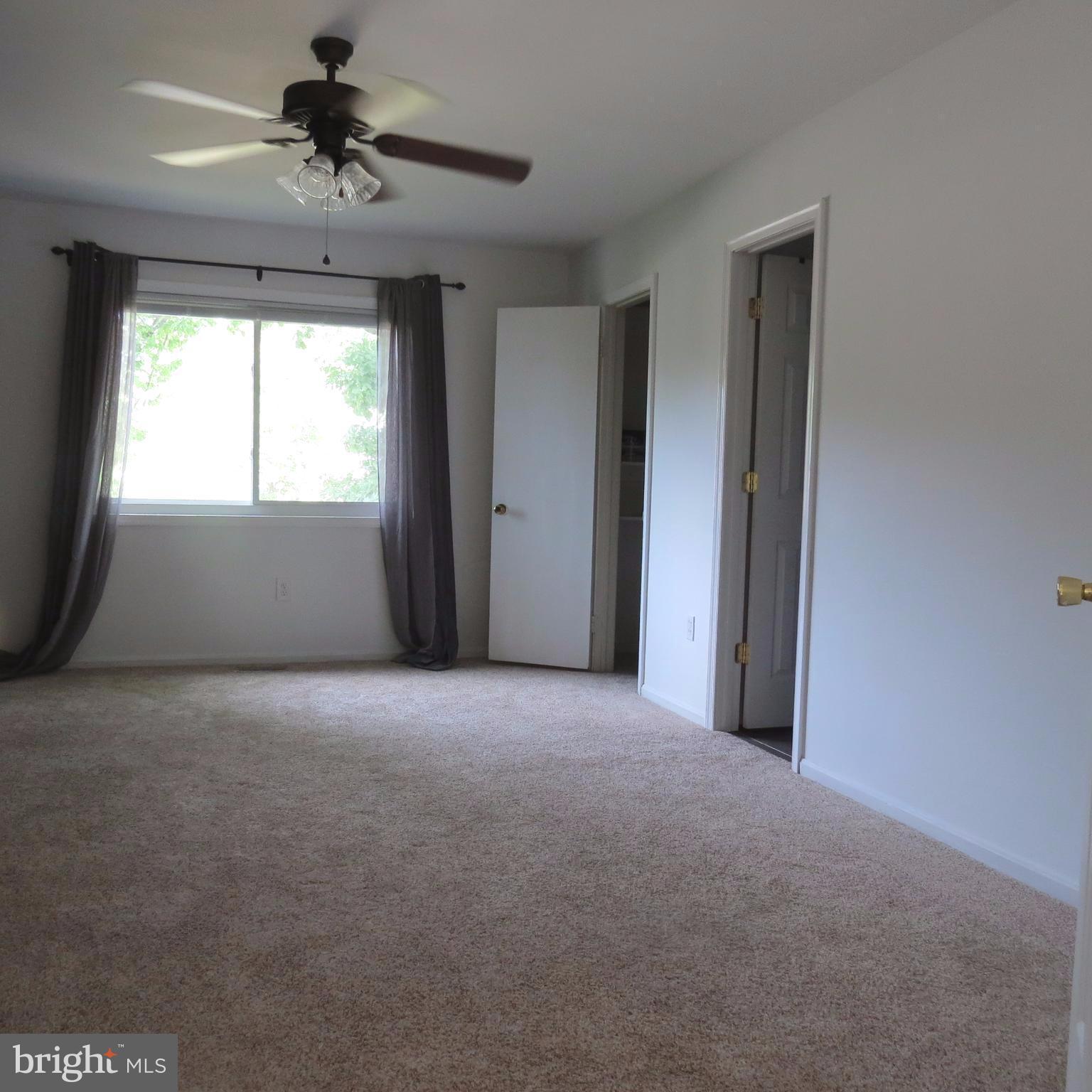 REFLECTION LAKE - Residential Lease