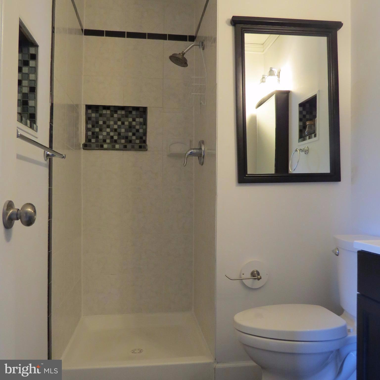 REFLECTION LAKE - Residential Lease