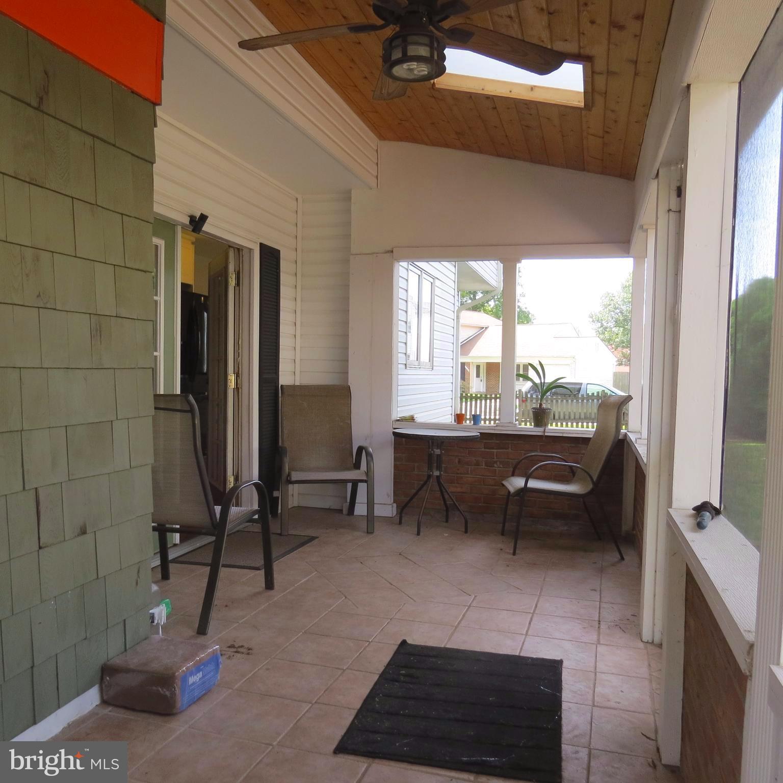 REFLECTION LAKE - Residential Lease