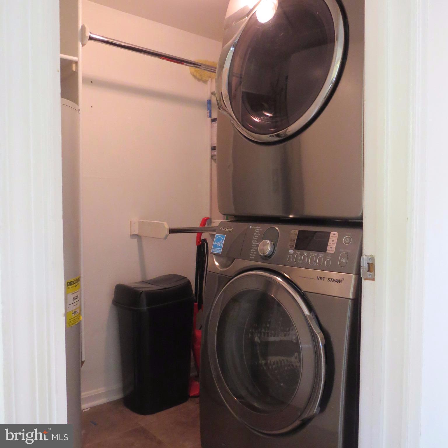 REFLECTION LAKE - Residential Lease