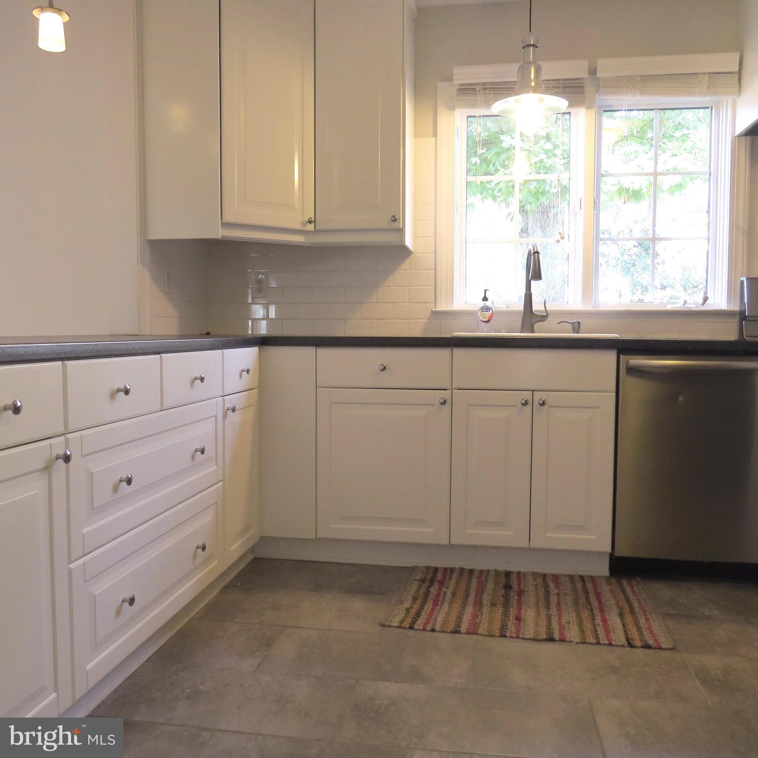 REFLECTION LAKE - Residential Lease