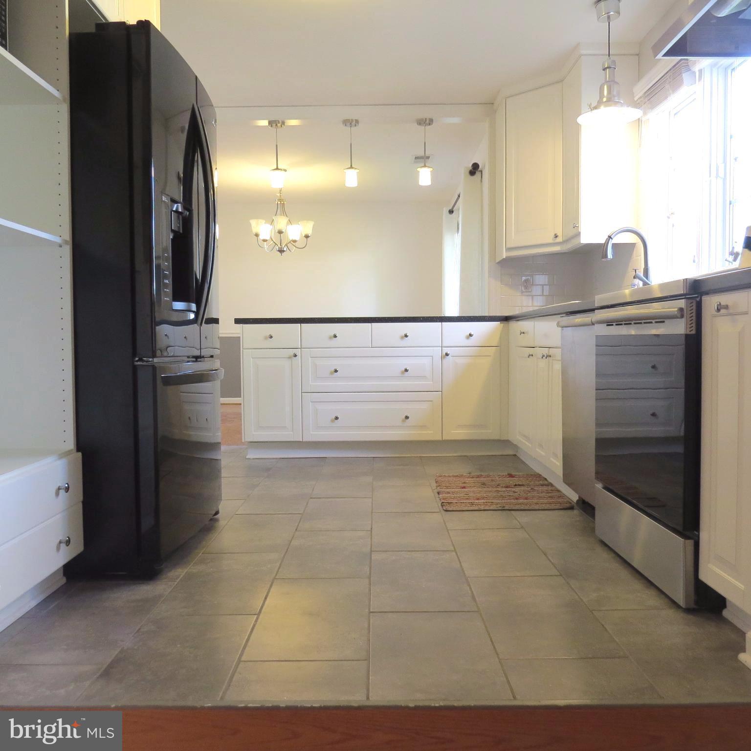 REFLECTION LAKE - Residential Lease