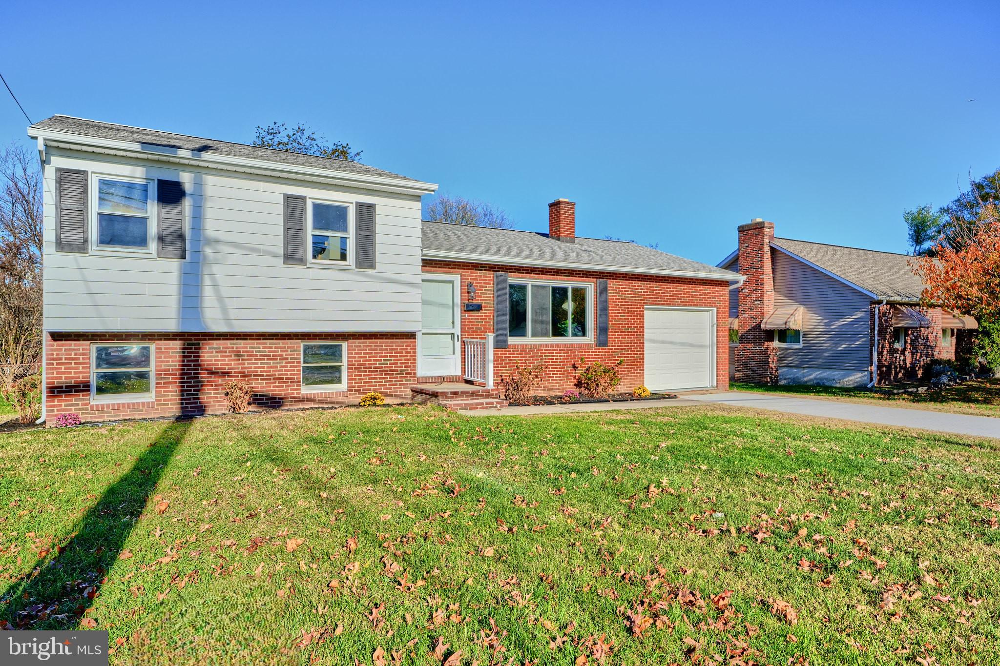 7256 MEADOW LANE