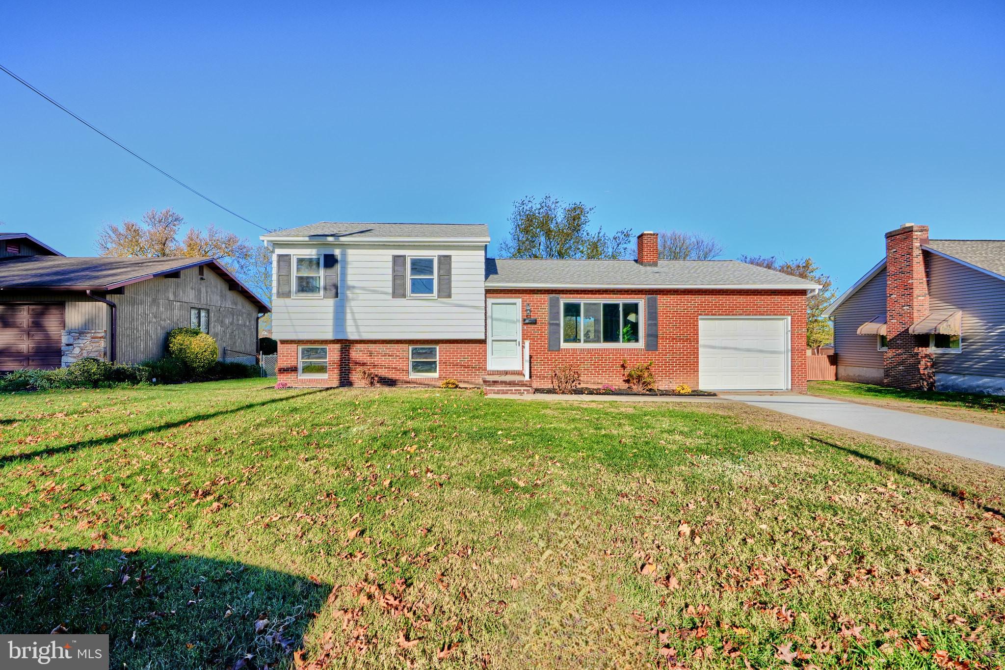 7256 MEADOW LANE