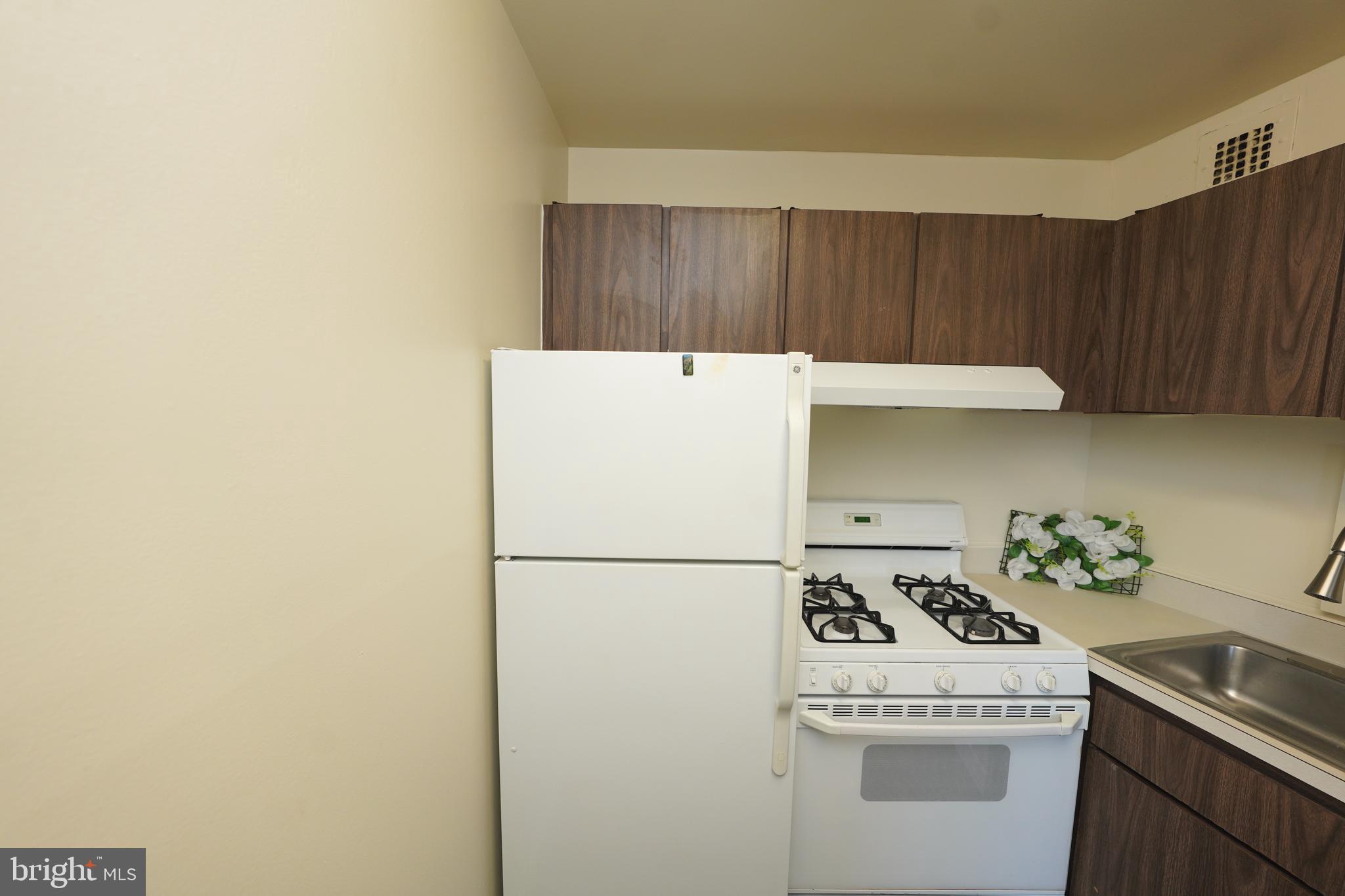 UNIVERSITY TOWERS CODM - Residential