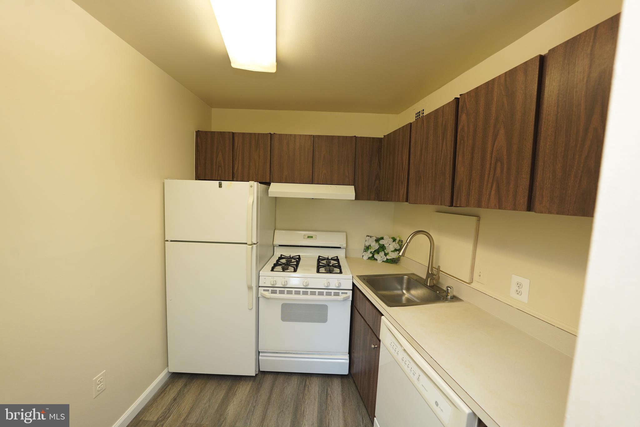 UNIVERSITY TOWERS CODM - Residential