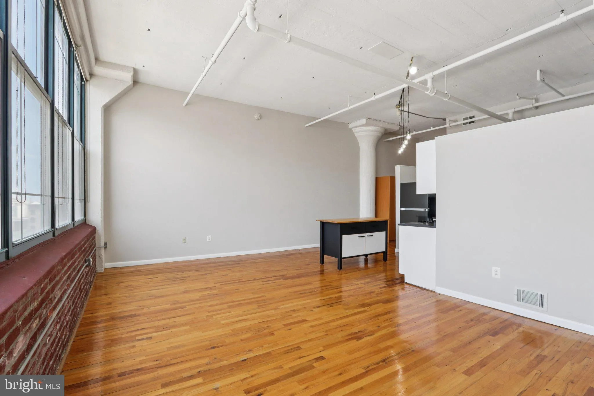 Philadelphia, Pennsylvania 19107, United States, 1 Bedroom Bedrooms, ,1 BathroomBathrooms,Residential,Coming Soon,163898