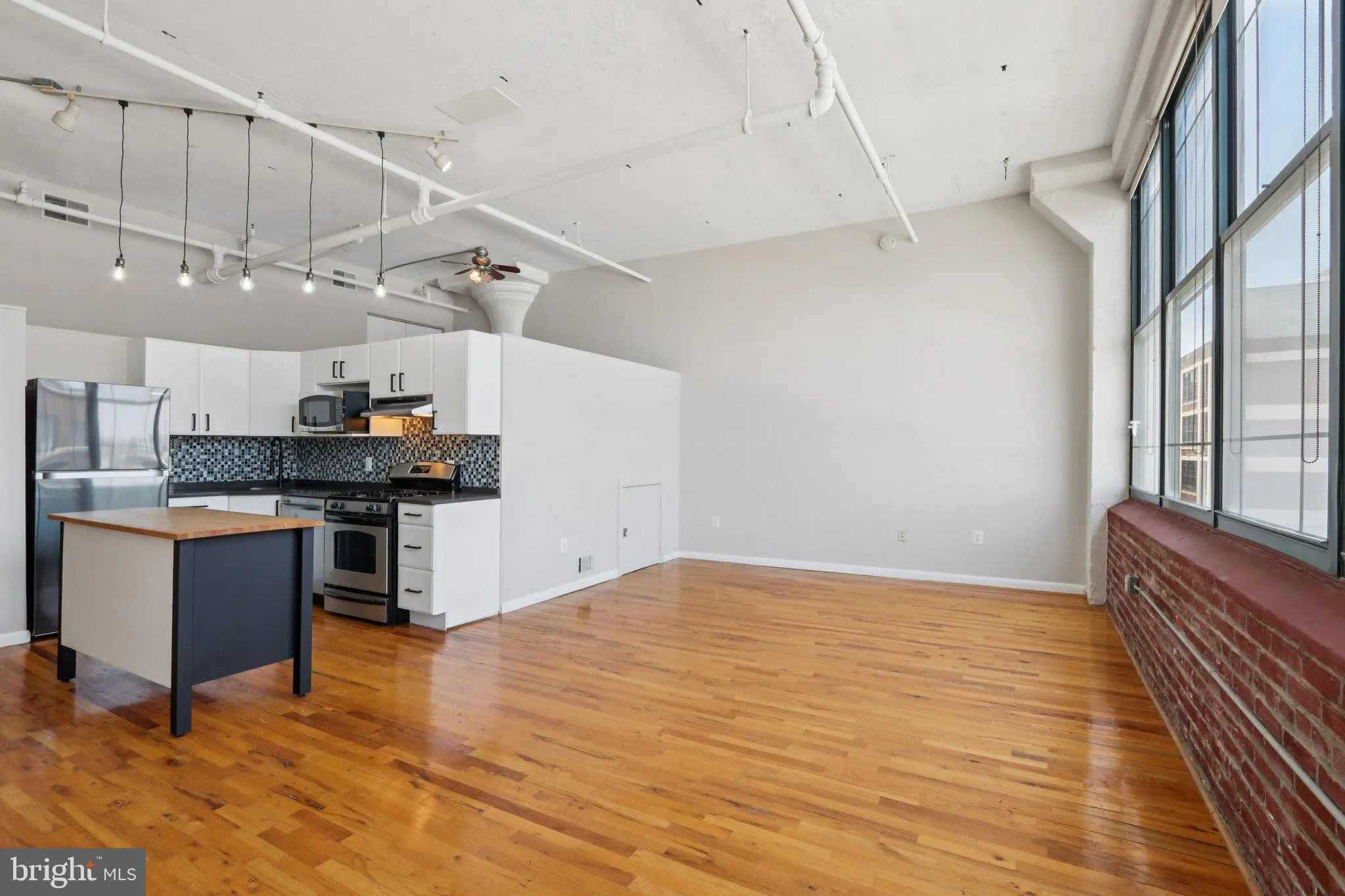 Philadelphia, Pennsylvania 19107, United States, 1 Bedroom Bedrooms, ,1 BathroomBathrooms,Residential,Coming Soon,163898