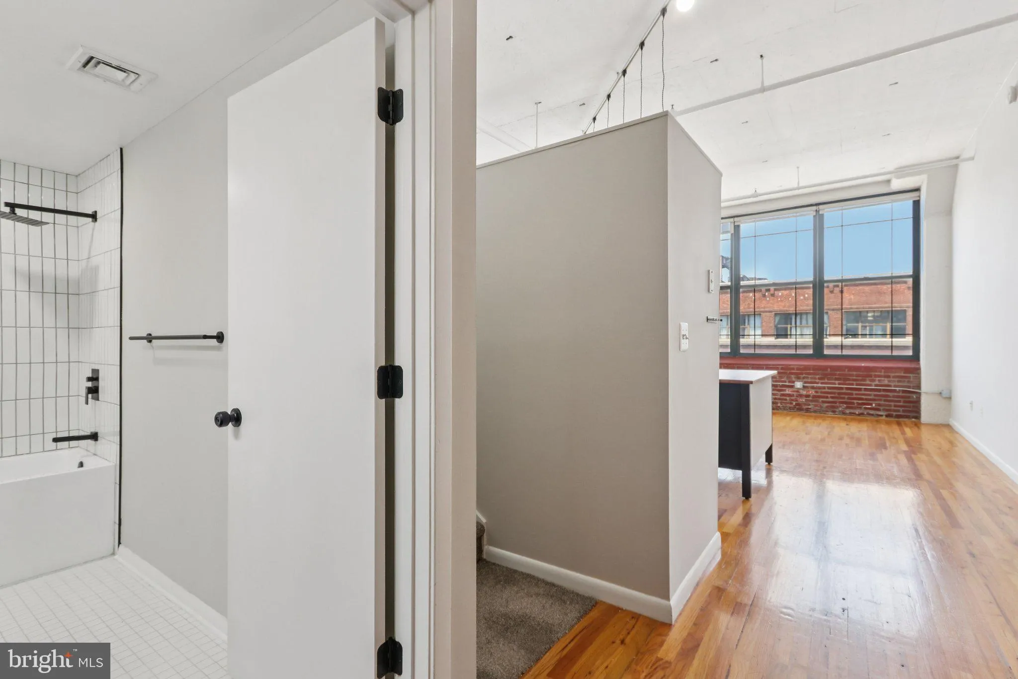 Philadelphia, Pennsylvania 19107, United States, 1 Bedroom Bedrooms, ,1 BathroomBathrooms,Residential,Coming Soon,163898