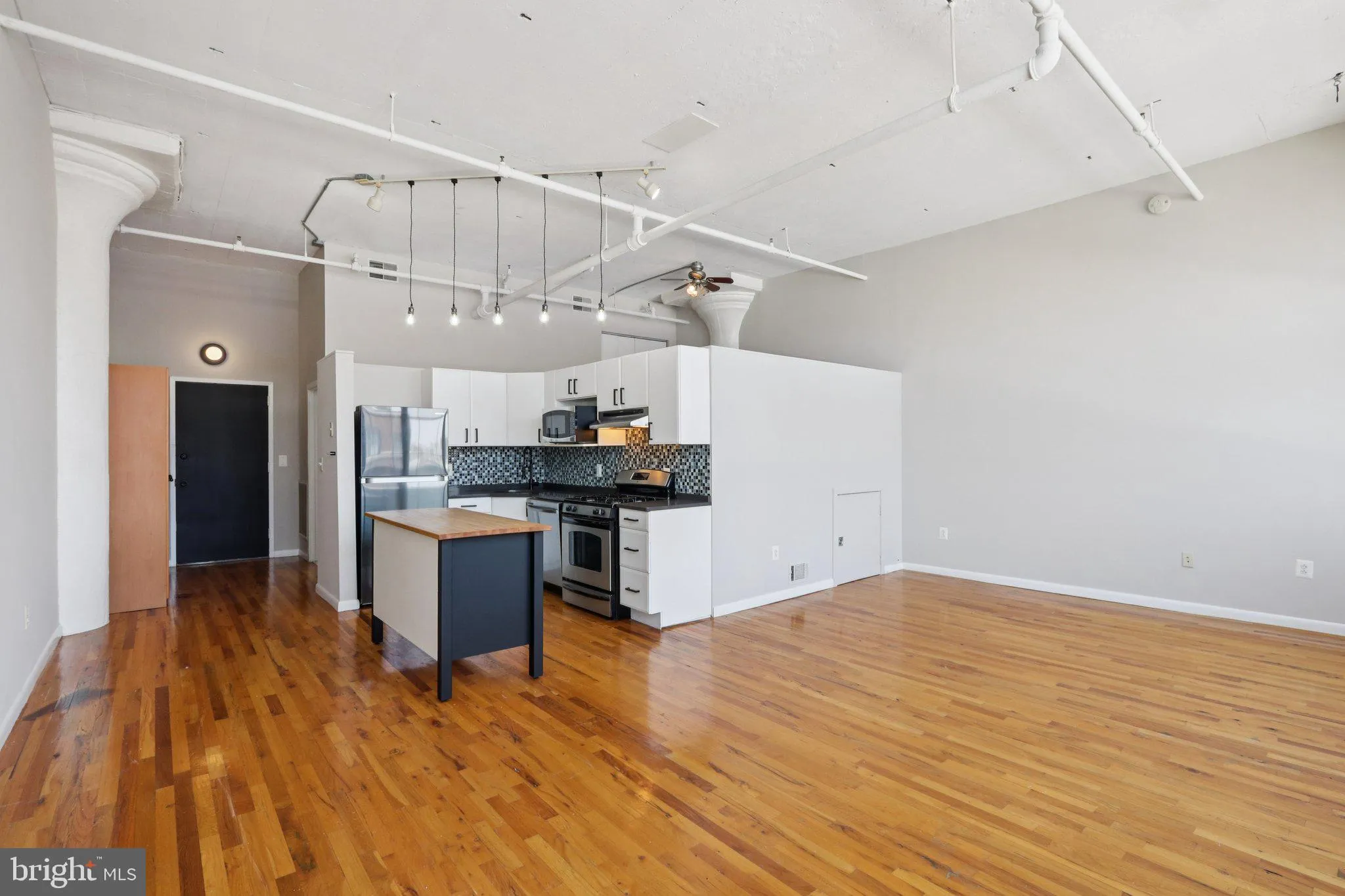 Philadelphia, Pennsylvania 19107, United States, 1 Bedroom Bedrooms, ,1 BathroomBathrooms,Residential,Coming Soon,163898