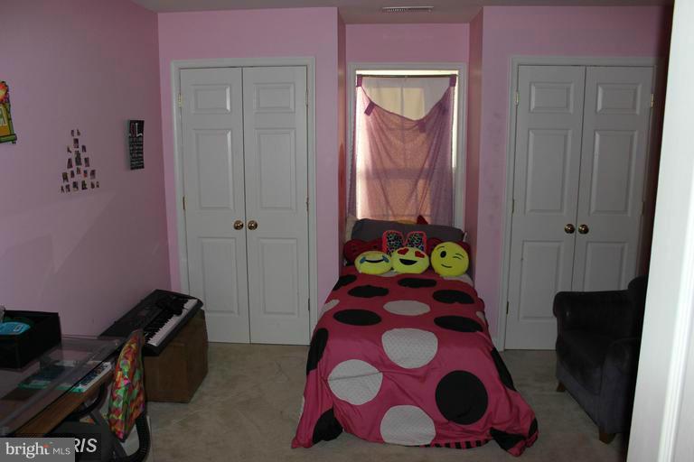 CHAPEL GROVE - Residential