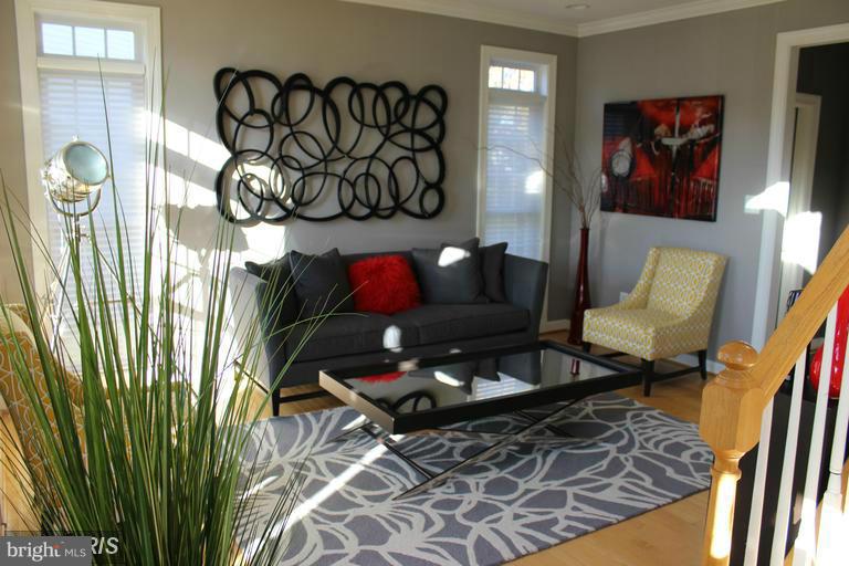 CHAPEL GROVE - Residential