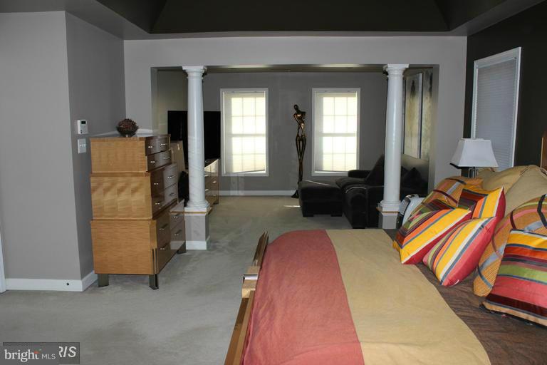 CHAPEL GROVE - Residential