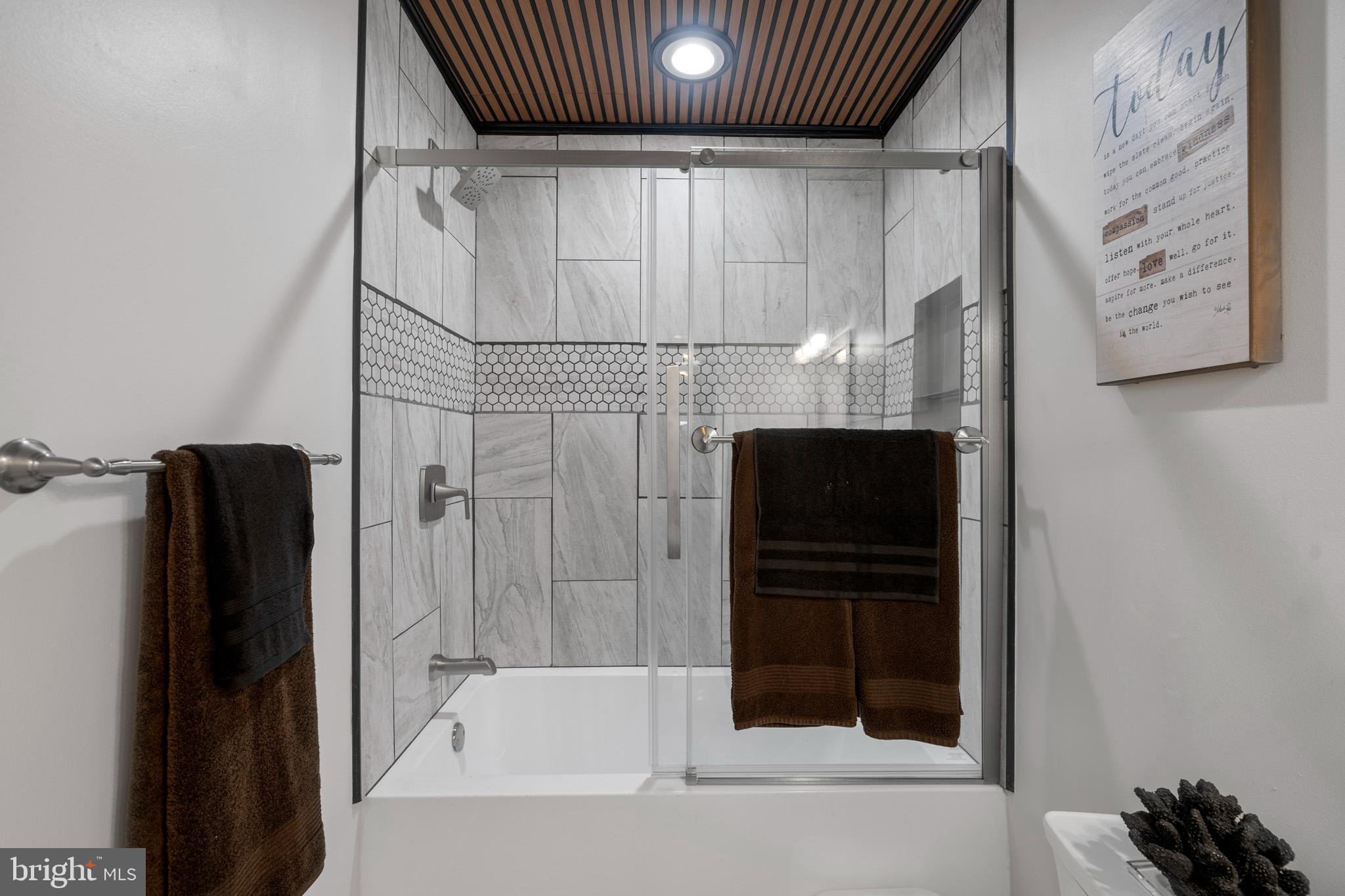 NORTH BEACH PARK - Residential