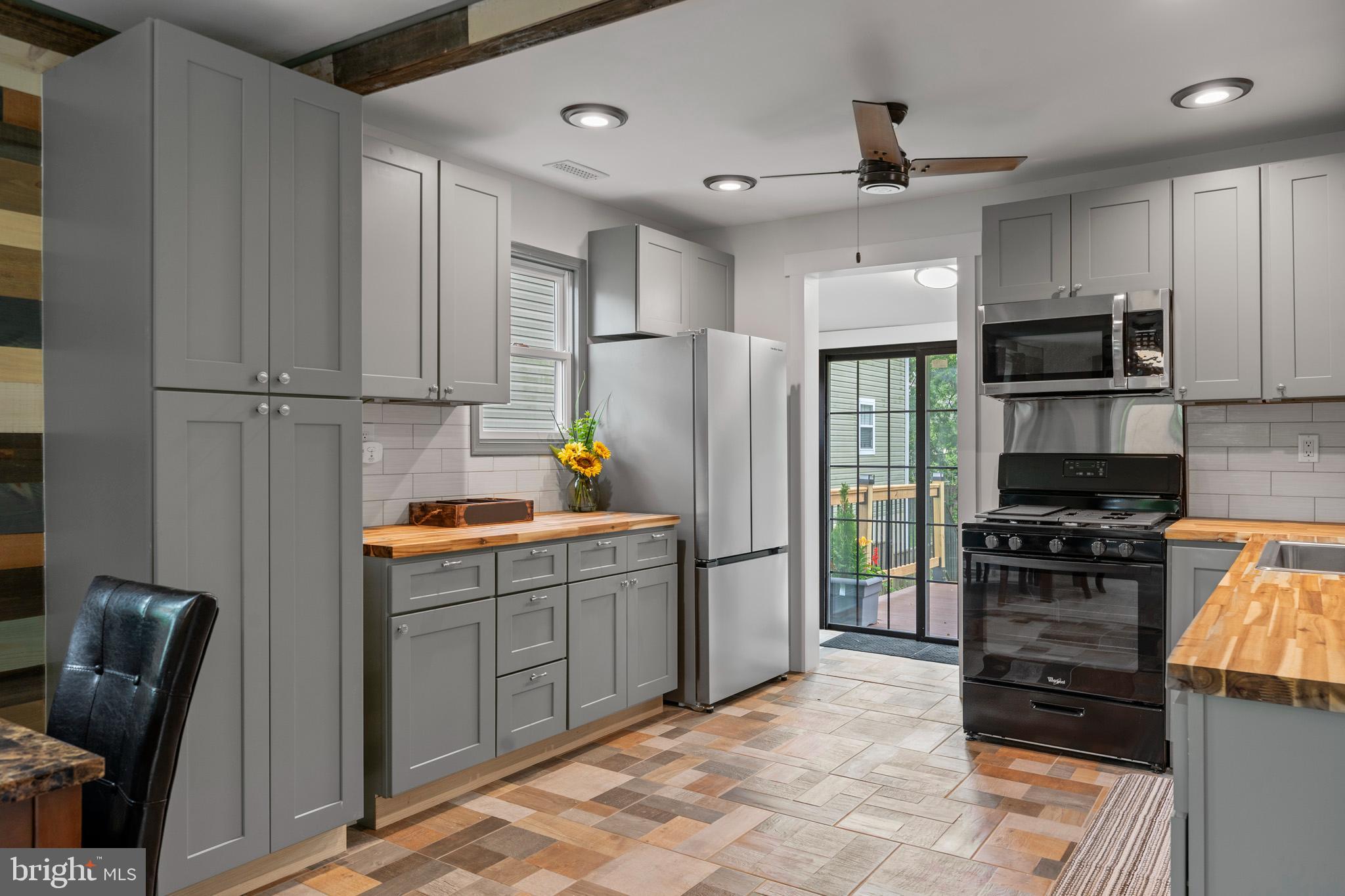 NORTH BEACH PARK - Residential