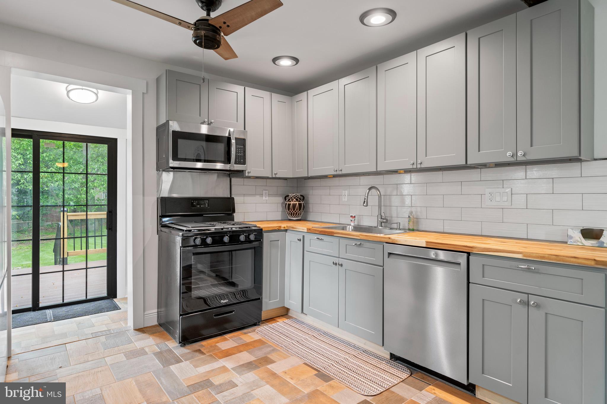 NORTH BEACH PARK - Residential