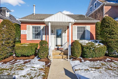 Photo of 41 N 3rd Street, COPLAY, PA 18037 (MLS # PALH2014102)