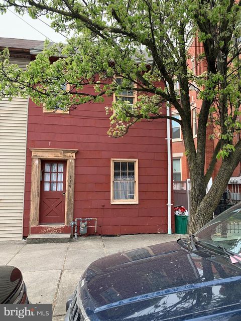 Photo of 339 CHERRY ST, COLUMBIA, PA 17512 (MLS # PALA2033374)