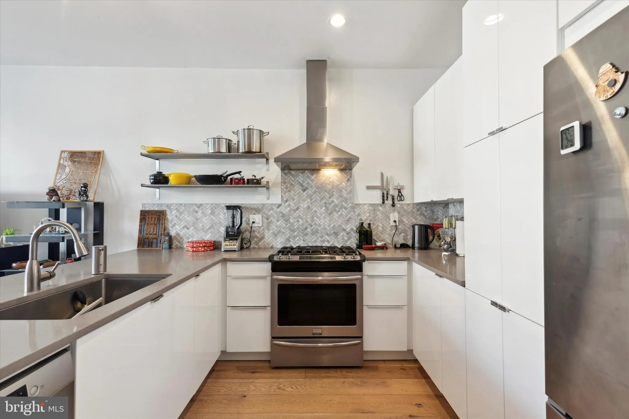 Philadelphia, Pennsylvania 19123, United States, 2 Bedrooms Bedrooms, ,2 BathroomsBathrooms,Residential,Active,34043