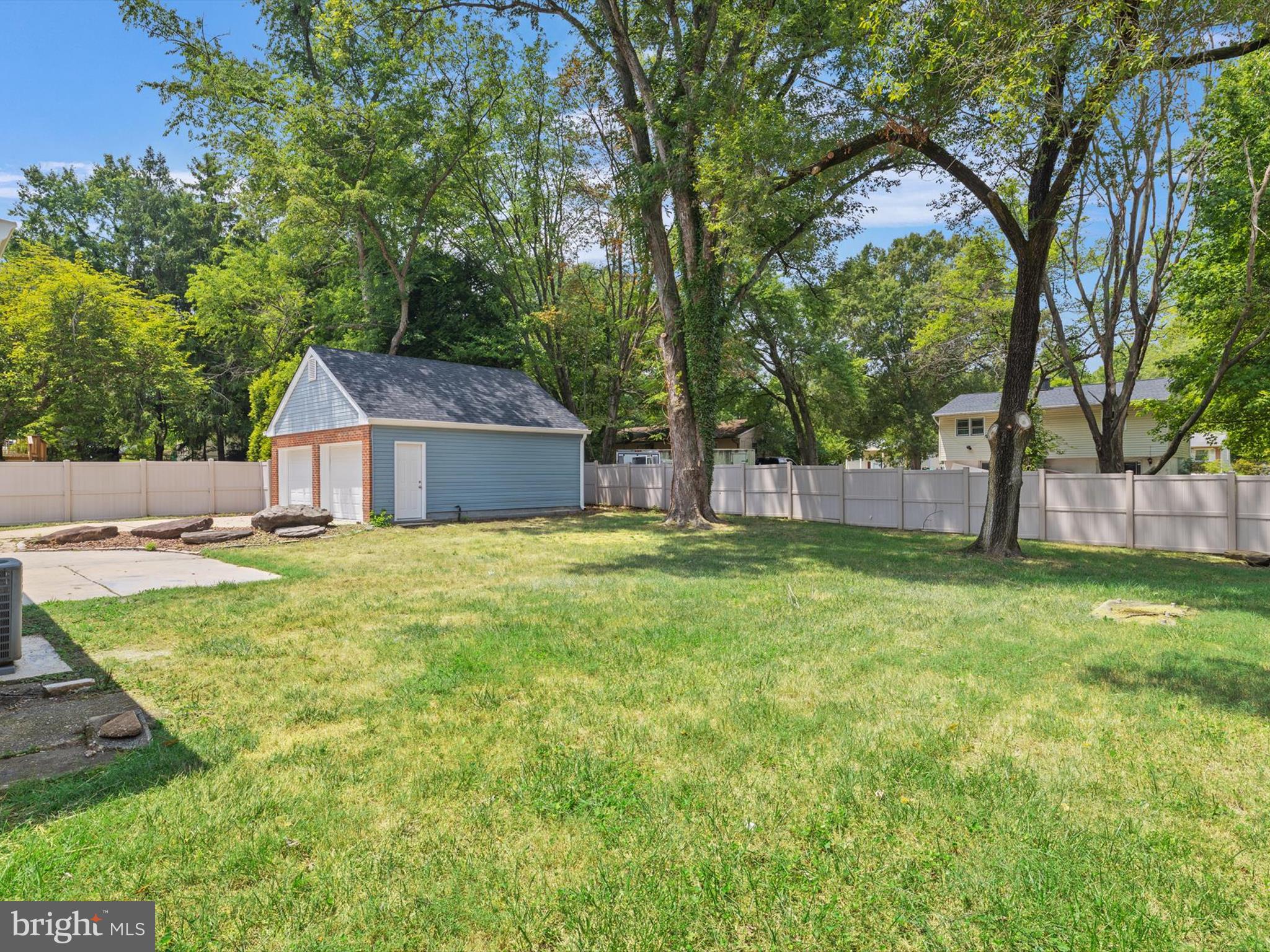 MARLBORO MEADOWS - Residential