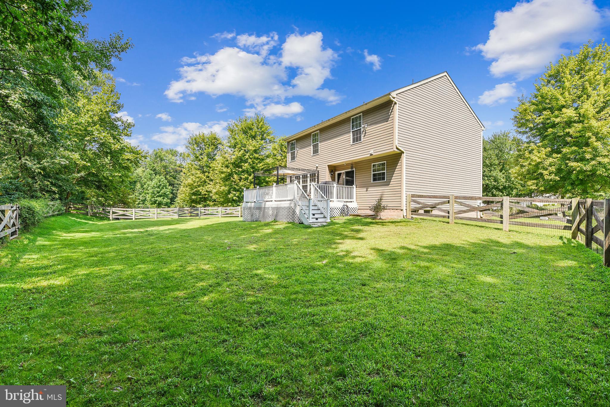 THE COURTS OF MALLORY - Residential