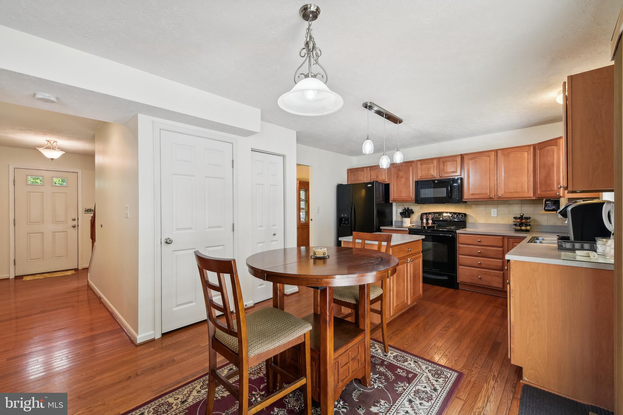 THE COURTS OF MALLORY - Residential