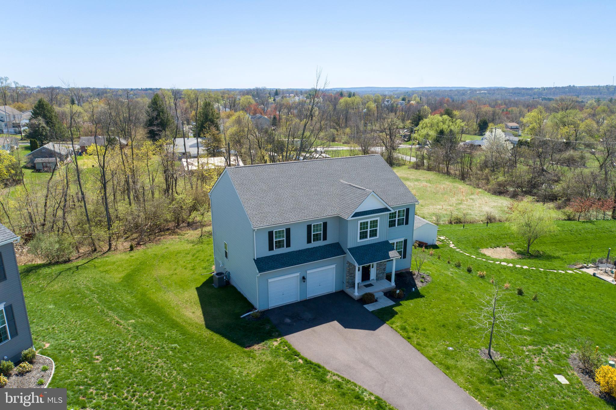 86 PALMER COURT