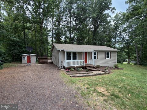 Photo of 1821 James City Rd, REVA, VA 22735 (MLS # VAMA2002822)