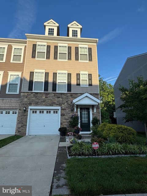 Photo of 8910 Englewood Farms Drive, MANASSAS, VA 20112 (MLS # VAPW2122748)