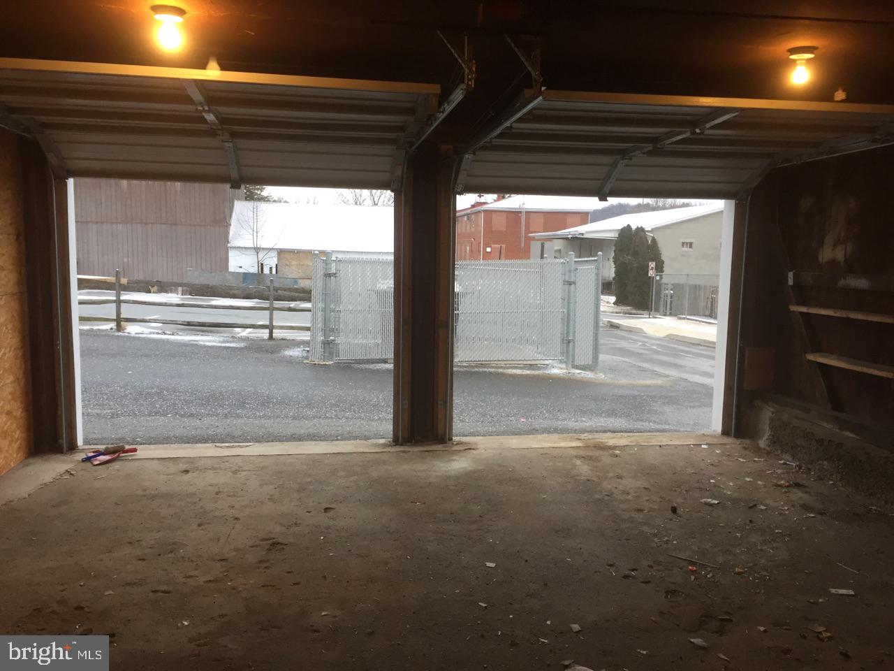 338 N MAIN STREET 1 & 2 GARAGE