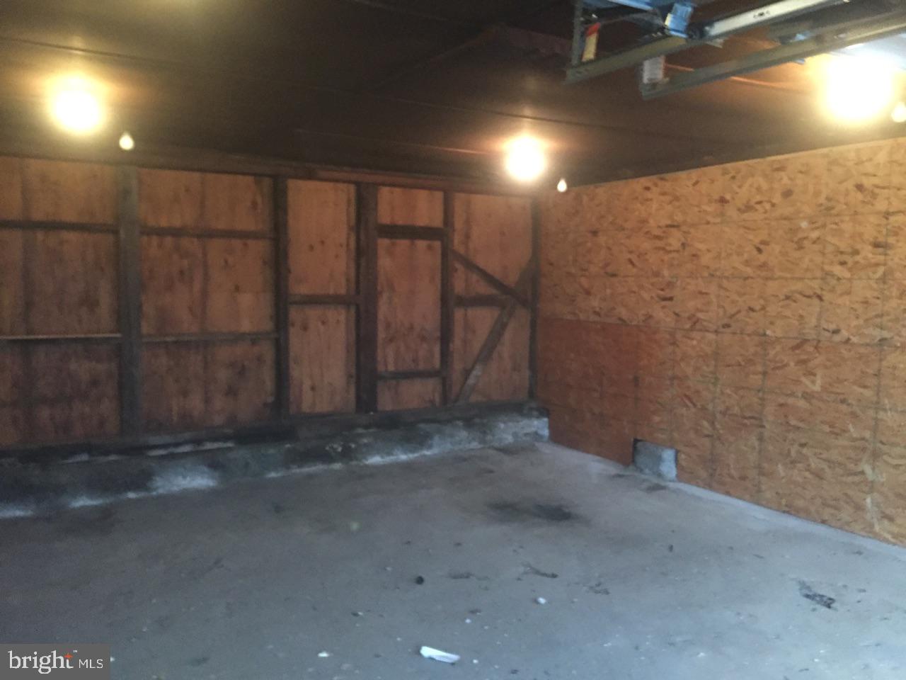 338 N MAIN STREET 1 & 2 GARAGE