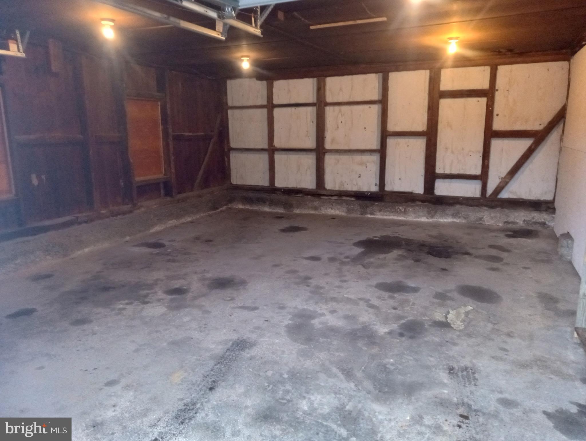 338 N MAIN STREET 1 & 2 GARAGE