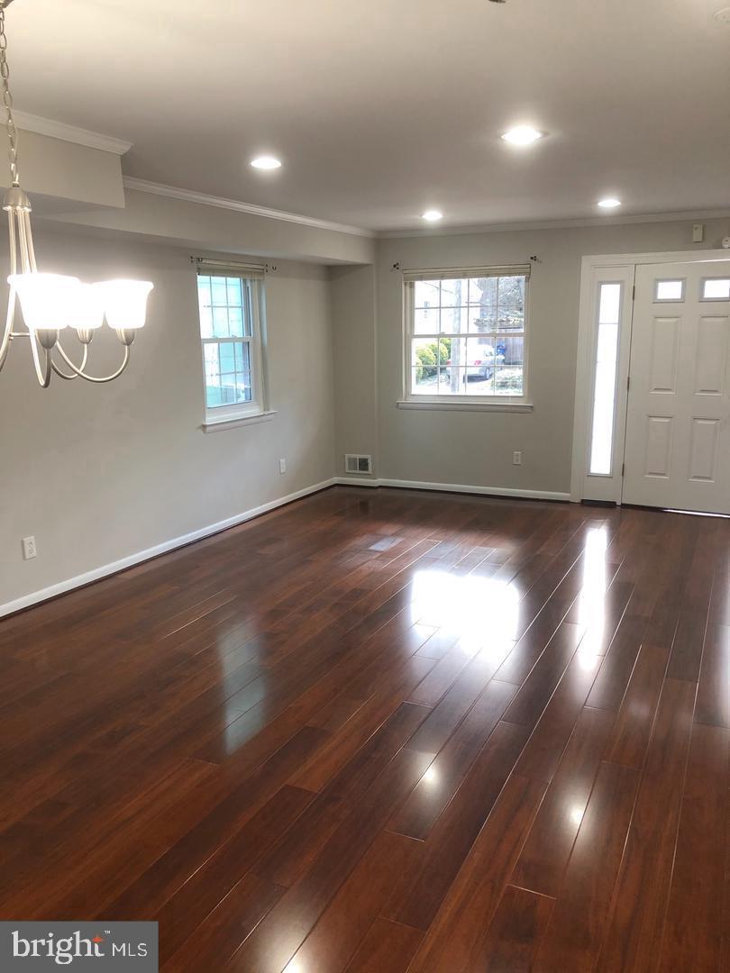 ST ELMO - Residential Lease