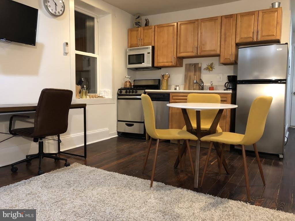 RITTENHOUSE SQUARE - Residential Lease